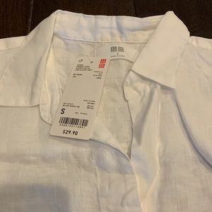 NWT. Uniqlo women Premium Linen Skipper Collar Long Sleeve Shirt.